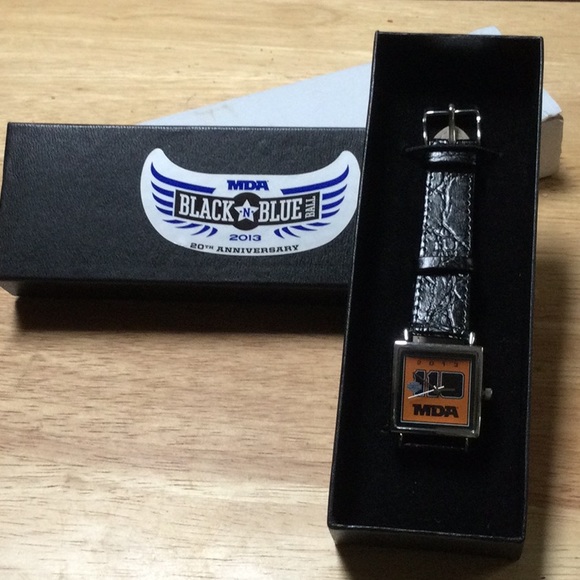 Harley Davidson MDA 2013 Black-N-Blue Ball watch - Picture 1 of 3